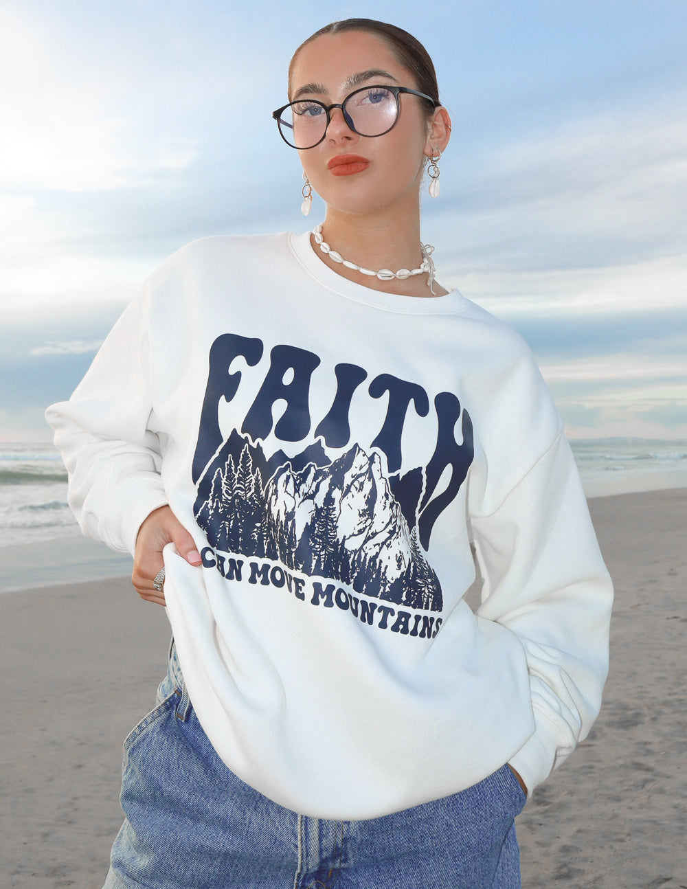 FAITH CAN MOVE MOUNTAINS スウェット　男女兼用 Faith-Can-Move-Mountains-